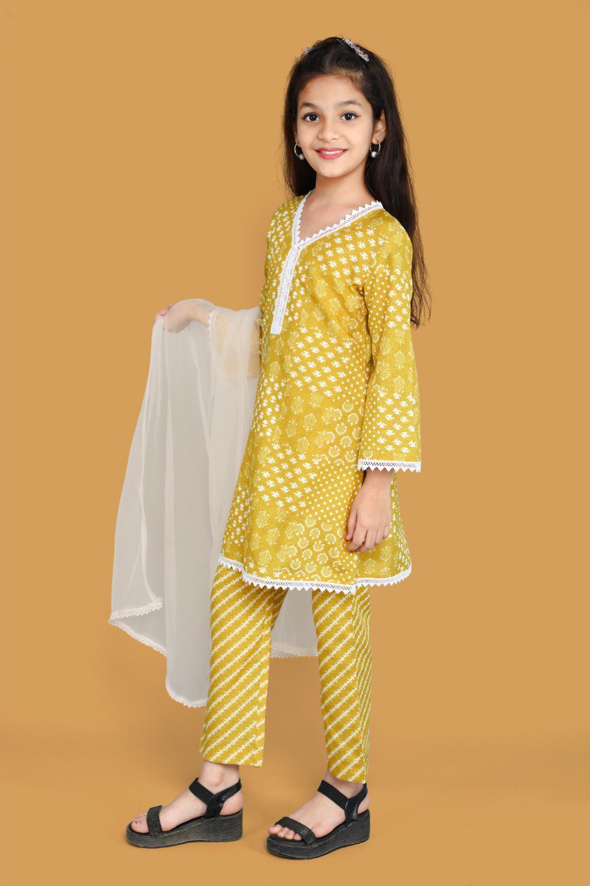 Ziya Lovely Yellow And White Salwar With Dupatta Set