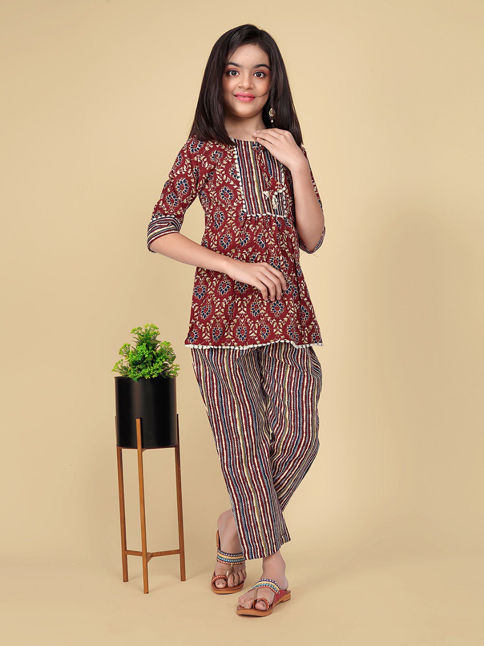 Vaidehi Maroon PolyCotton Suit Set