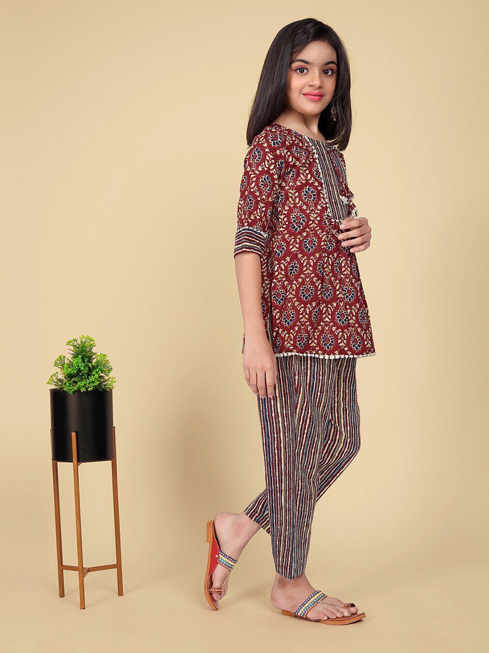Vaidehi Maroon PolyCotton Suit Set