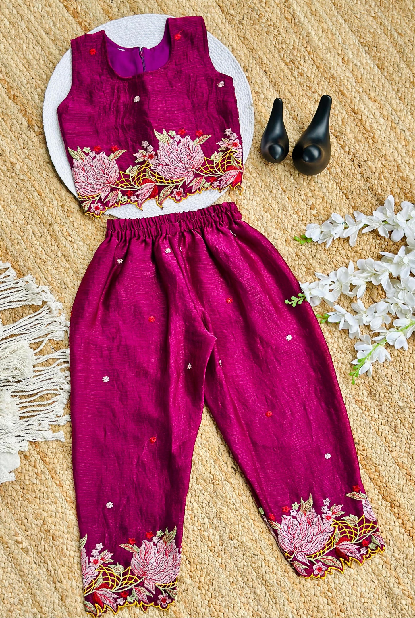 Innovative Jimmy-chu Beautiful Embroidery work Fabric Cord Set