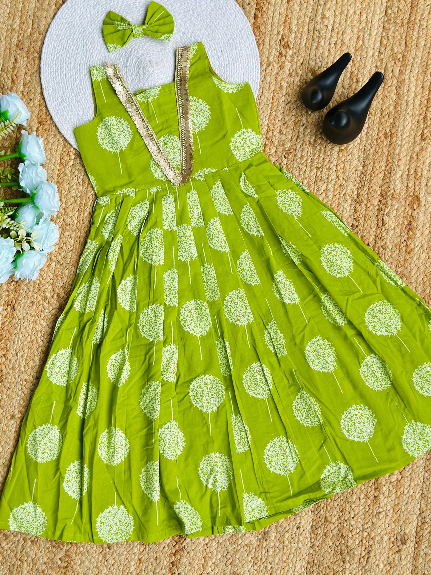 Trending Pure Cotton Print Kids Kids Gown