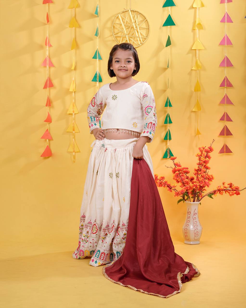 Little Queen’s Off White Lehenga Set
